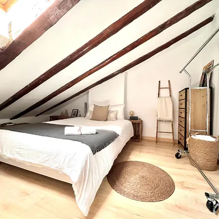 Apartment In Monumental Square Madrid Center-3